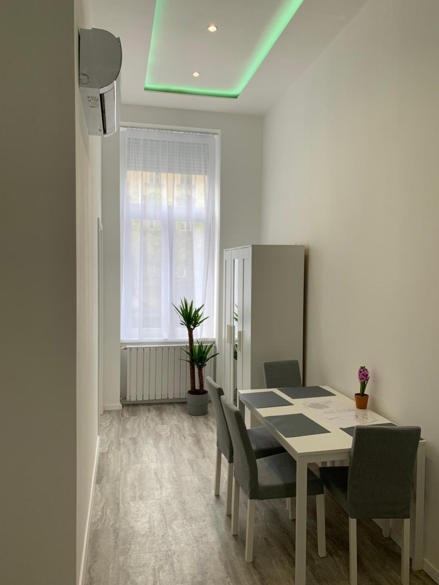 Standard Apartment Будапеща Екстериор снимка